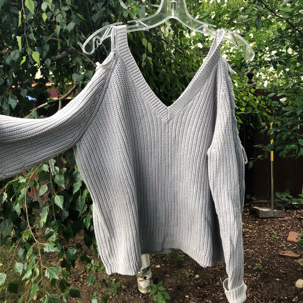 light grey sweater from pacsun